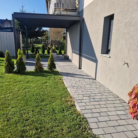 Aleja Ogrodowa Z Jacuzzi Pieszyce