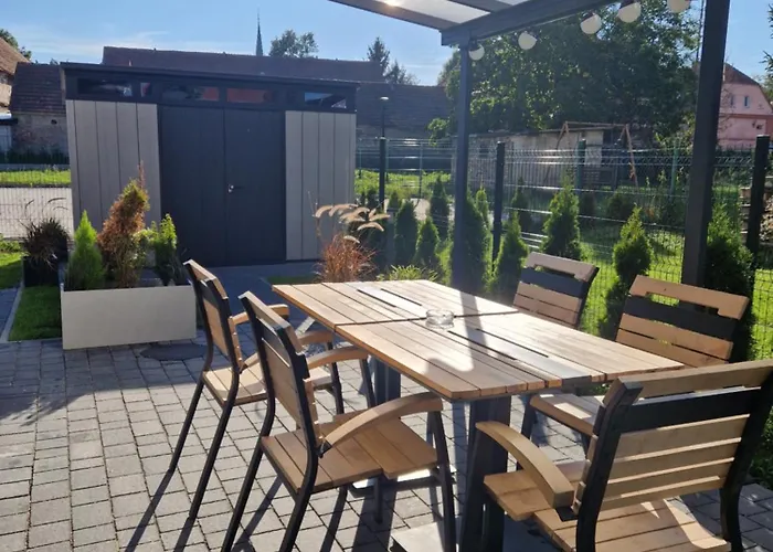 Aleja Ogrodowa Z Jacuzzi Pieszyce